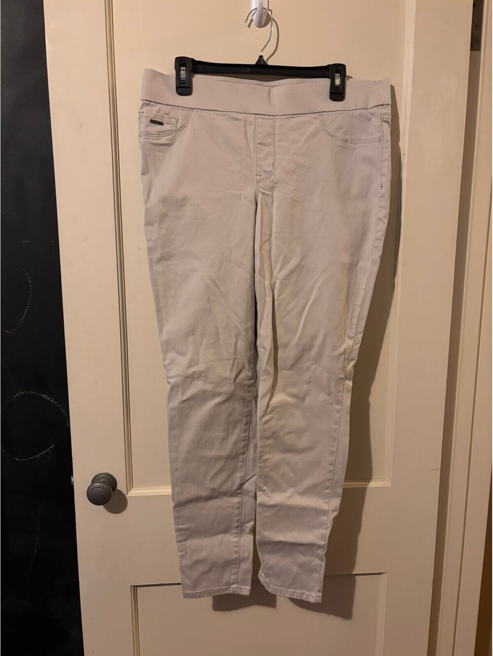 Nine West white cropped pants 12
